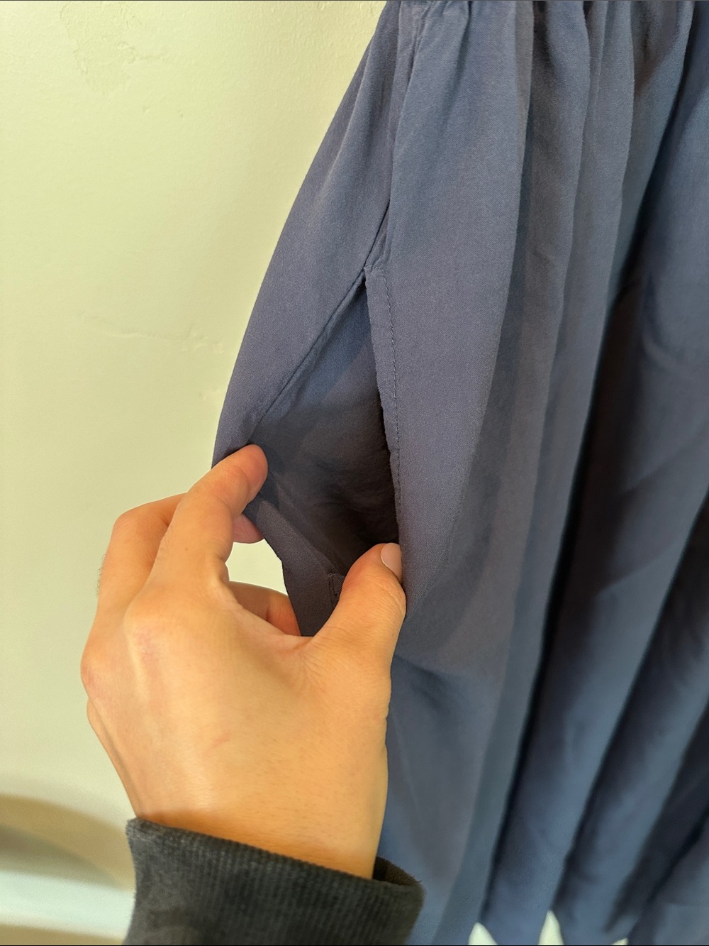 Final Touch Dress - Picture 2 of 5
